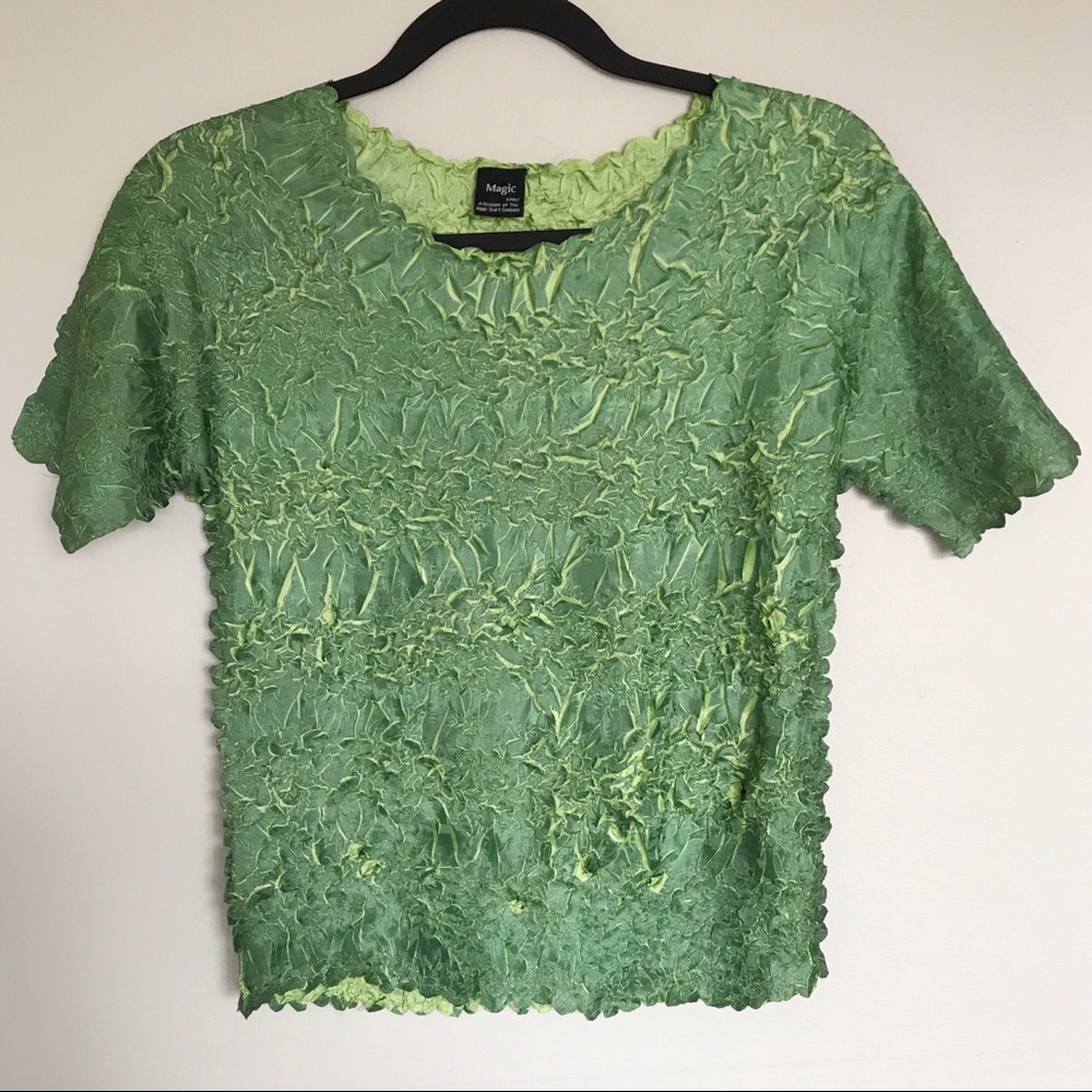 Magic It Fits! Green Magic Scarf Scrunchy Top OS